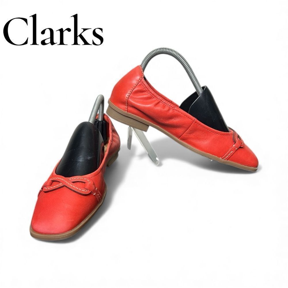 Clarks Women's Vibrant Red Loafers Size 7.5